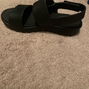 Brand new Skecher Cali Gear sandals